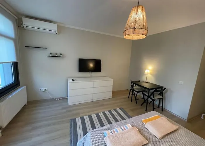 Apartment W/ Balcony In Center,5 Mn Walk To Istiklal *